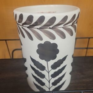 Viral India Floral Brown Flowers Leaves Utensil Holder